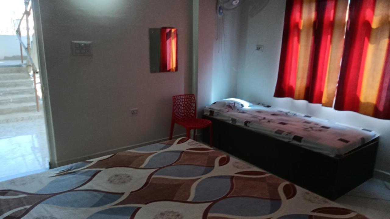 Hotel Devdoot Rājgīr Екстериор снимка
